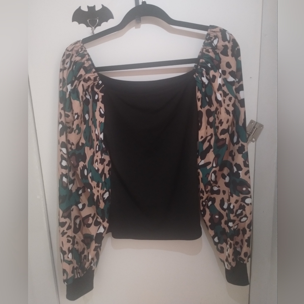 ❤️5/$5❤️ Off-Shoulder Top